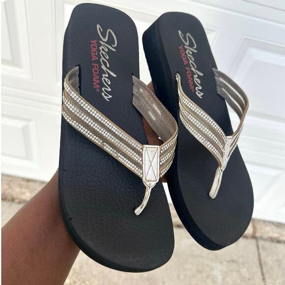 Skechers‎ Women's Vinyasa Sheer Panel Rhinestone Thong Flip-Flops Size 11 - Picture 9 of 13